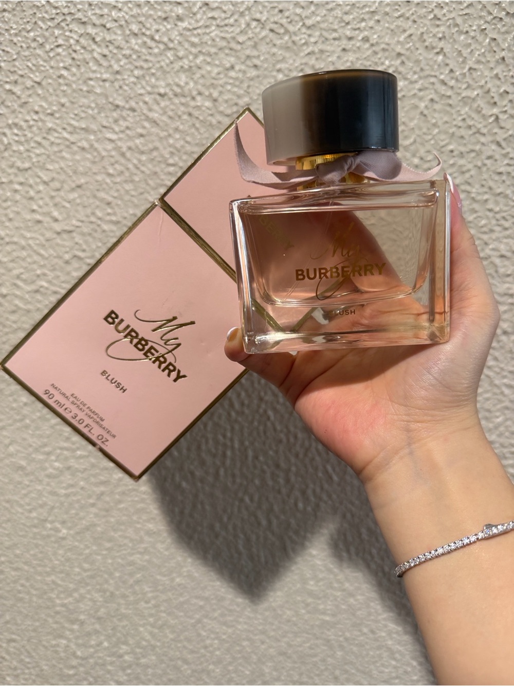 Burberry Blush Eau de - Pale Pink & Gold Accent CTP-1